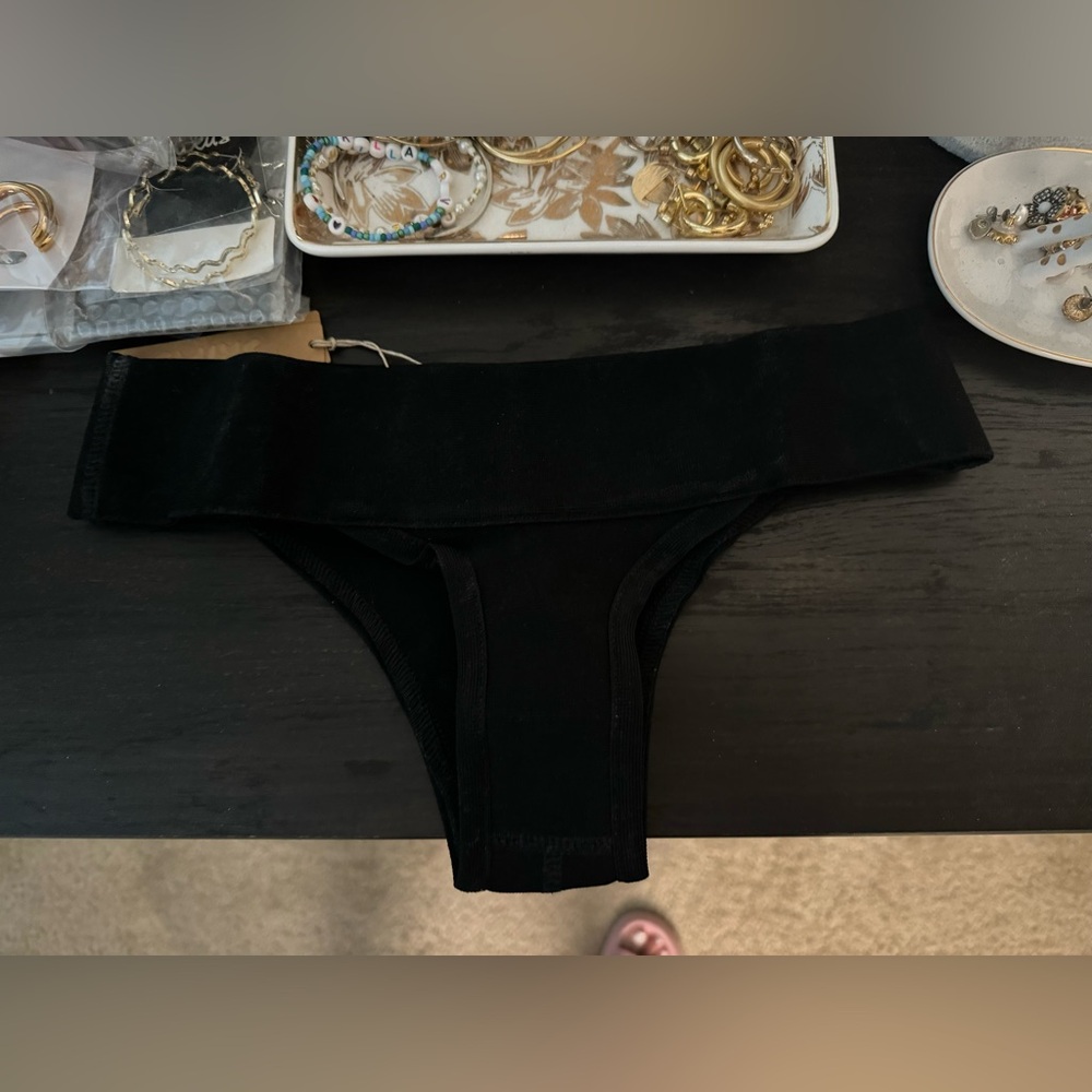 Skims Cheeky Bikini Bottom - Size S (NWT)
